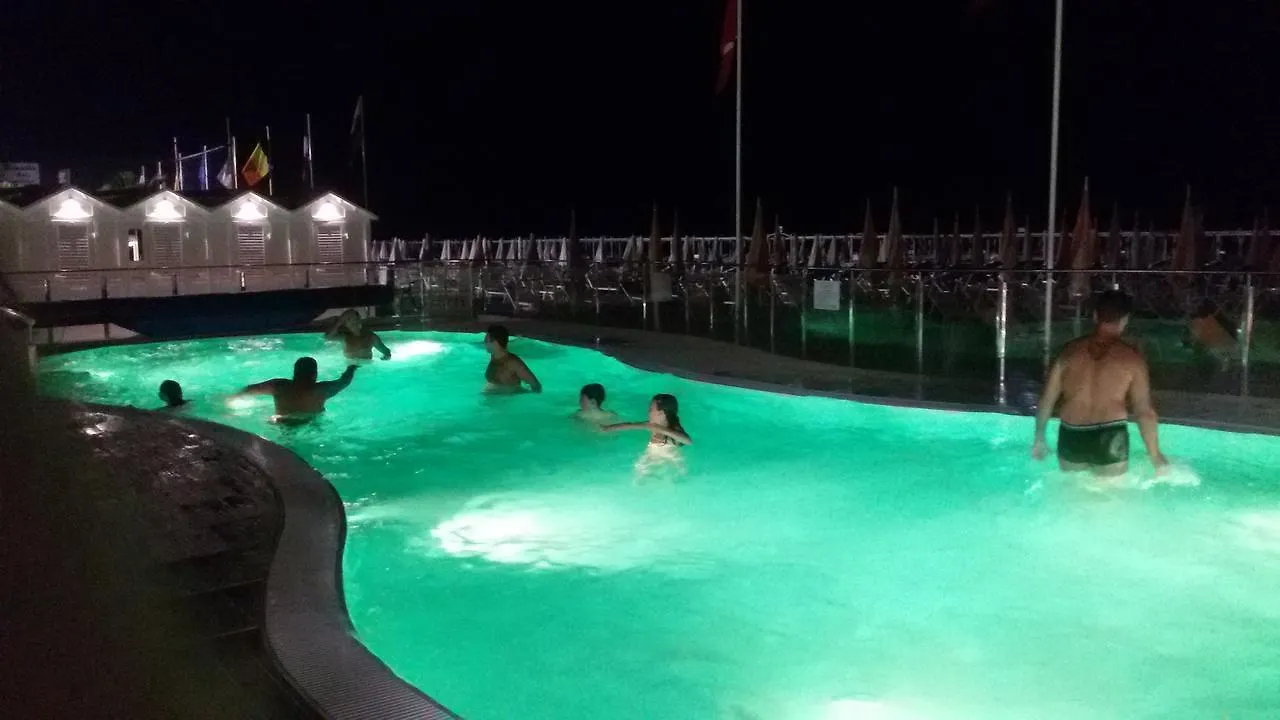 Hotel Lara Ριτσιόνε