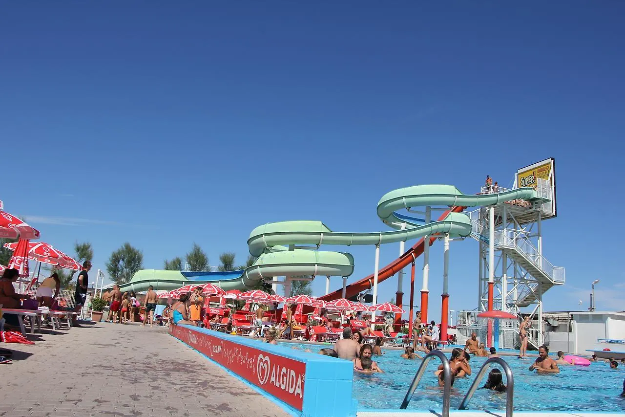 Hotel Lara Риччоне 2*,  Италия